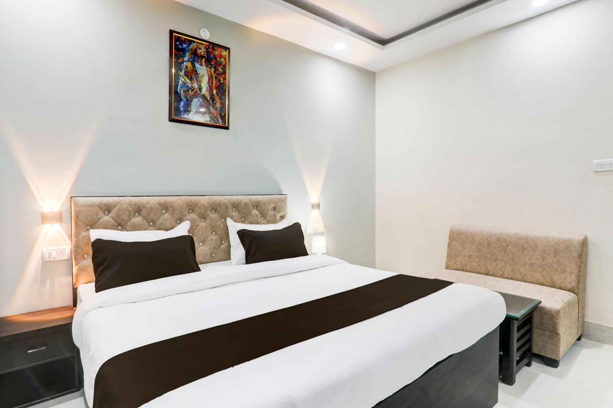Super Townhouse Gls International 호텔 러크나우 외부 사진