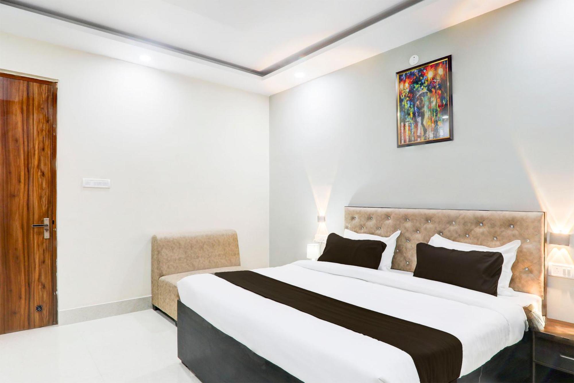 Super Townhouse Gls International 호텔 러크나우 외부 사진